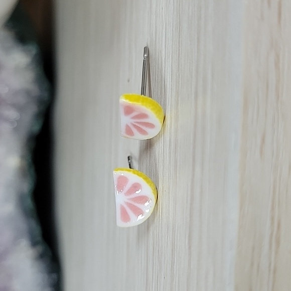 Citrus Slice Ceramic Stud Earrings - Picture 1 of 6